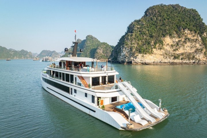 Luxury 5-Star Ha Long & Lan Ha Bay Day Cruise with Gourmet Lunch