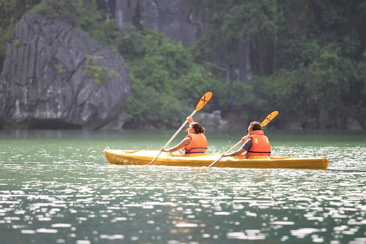 The Most Luxurious Ha Long Bay 1 Day Trip - Jadesails Cruise