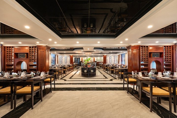 Luxury 5-Star Ha Long & Lan Ha Bay Day Cruise with Gourmet Lunch