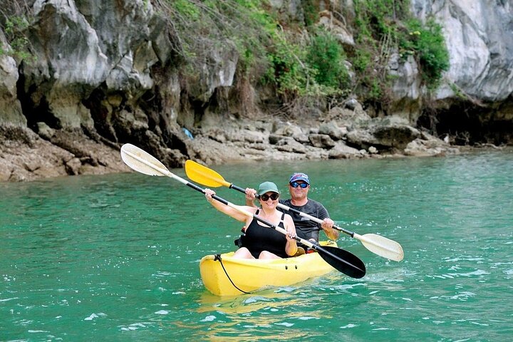 Luxury Jade Sail Day Cruise Tour in Ha Long Bay and Lan Ha Bay