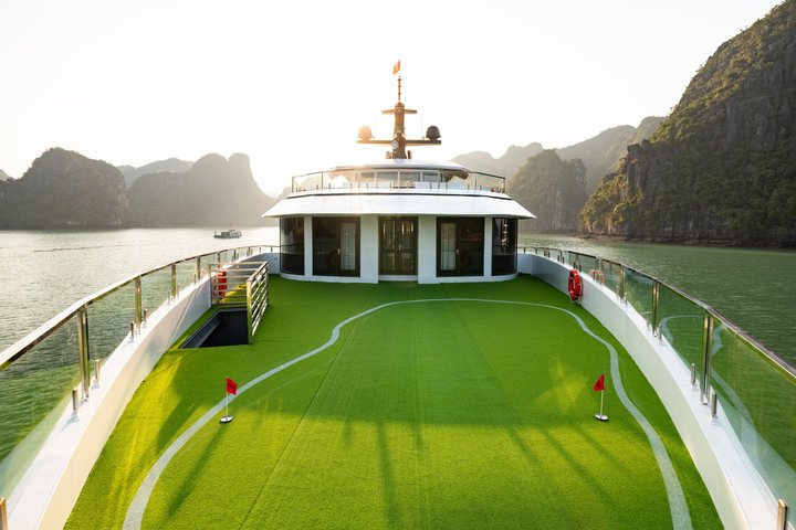 Luxury Halong Bay and Lan Ha Bay Day Tour with Hera Luxury Cruise