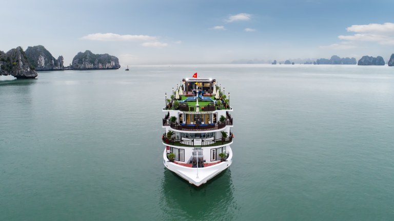 Luxury_Halong_Bay_Cruises-2_Days_1_Night
