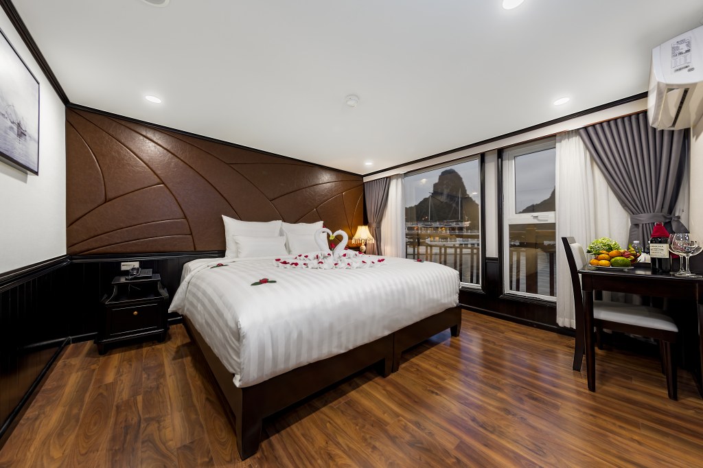 Luxury_Halong_Bay_Cruises-2_Days_1_Night