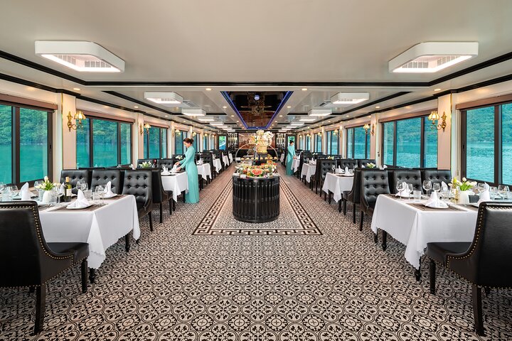 Luxury Halong Day Trip with Limousine Bus Roundtrip By Expressway