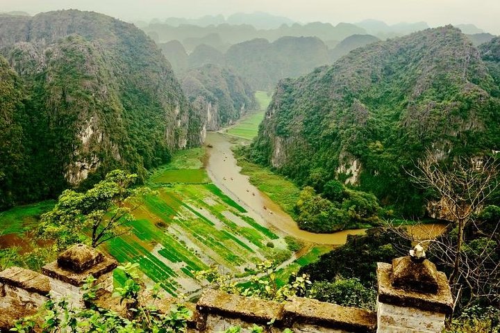 Hoa Lu Tam Coc Luxury Tour From Hanoi