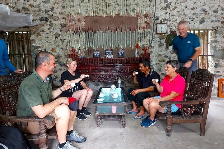 Luxury Private Tour from Hanoi to Mua Caves, Tam Coc & Hoa Lu
