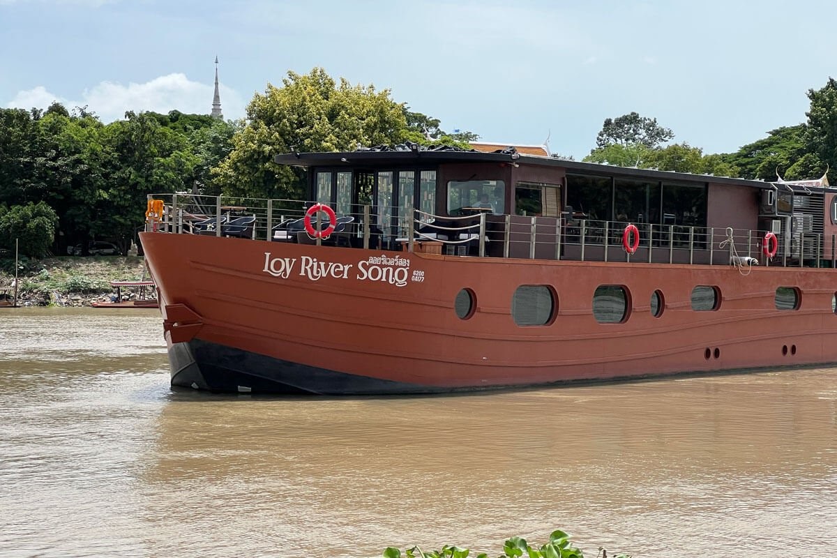 Manohra Luxurious Fine Dining Dinner Cruise with Pre-Canapés