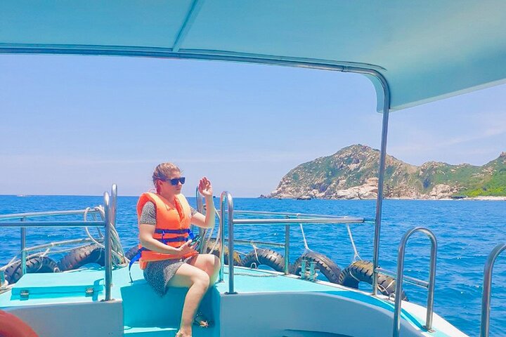 Mui Ne: Hidden Waterfall, Vinh Hy Bay Snorkeling& Fishing Journey