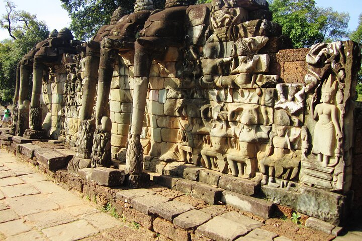 Multi-Day Tour of 5 Days Ho Chi Minh City and Siem Reap