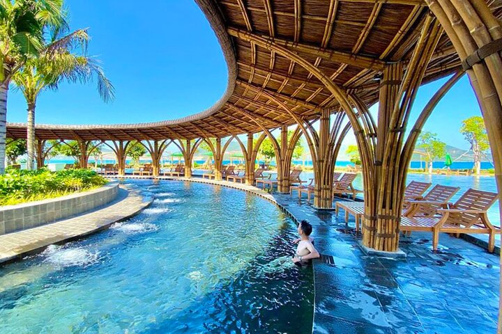 Nha Trang Snorkeling Tour with BBQ and Mud Spa Experience
