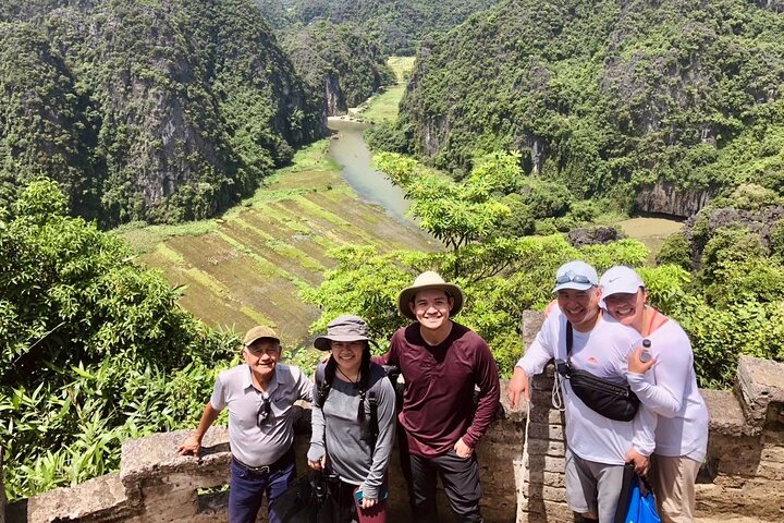 Ninh Binh 1 Day: Hang Mua Trang An Hoa Lu Group 9 by Limousine