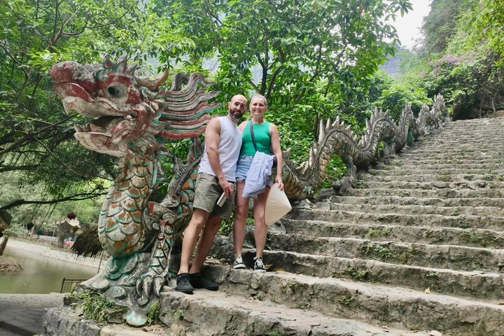 Ninh Binh 1 Day: Hang Mua Trang An Hoa Lu Group 9 by Limousine