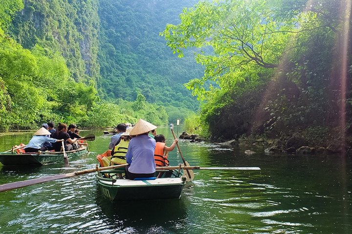 Ninh Binh Day Trip Bai Dinh Trang An and Mua Cave