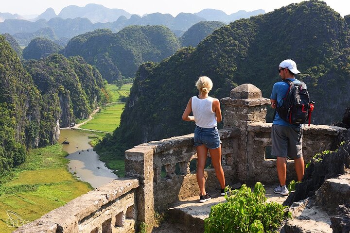 Ninh Binh Day Trip Bai Dinh Trang An and Mua Cave