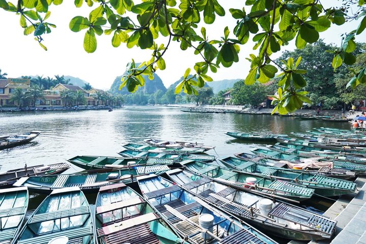 Ninh Binh Day Trip Bai Dinh Trang An and Mua Cave