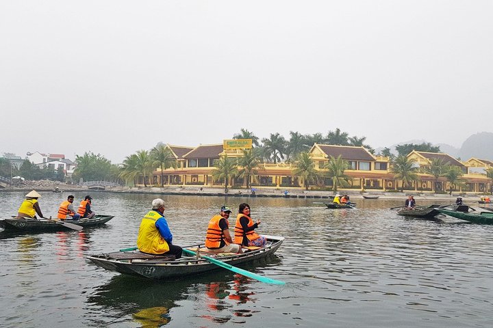 Ninh Binh Day Trip Bai Dinh Trang An and Mua Cave