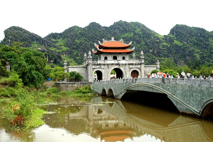 Hoa-Lu-Tam-Coc-Full-Day-Tour