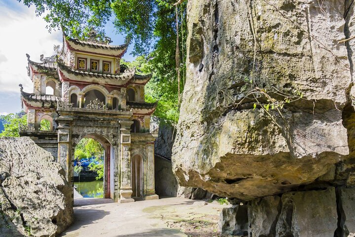 Ninh Binh Gateway 2 Days 1 Night Small Group Tour From Hanoi