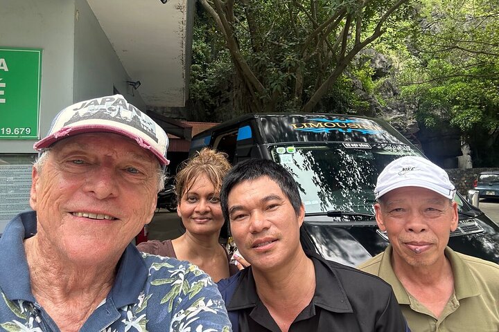 Ninh Binh Luxury Day Tour: MUA CAVE - TRANG AN – HOA LU - CYLING