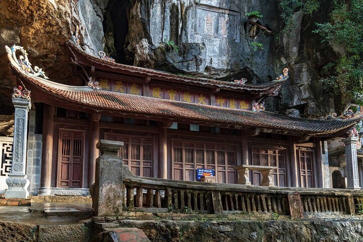 Ninh Binh Private Day Tour Bich Dong Local Family Trang An