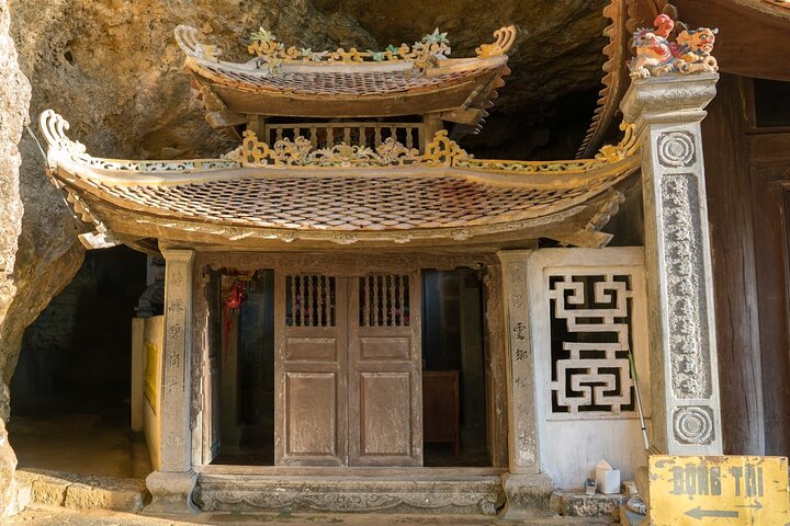 Ninh Binh Private Day Tour Bich Dong Local Family Trang An