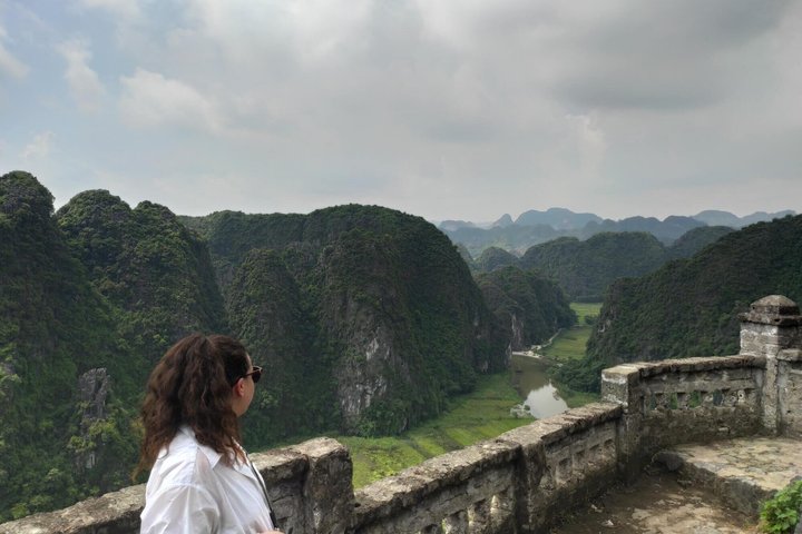 Ninh Binh Small Group 1 Day Tour: Hoa Lu, Tam Coc, and Mua Cave