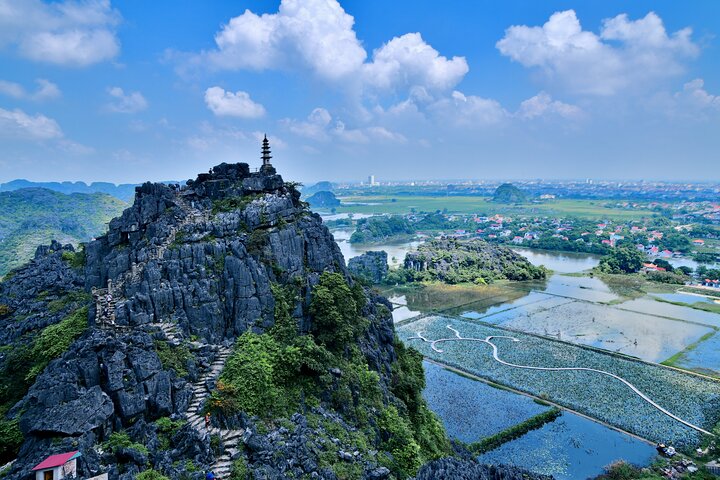 Ninh Binh Small Group Day Trip from Hanoi by Limousine (Max 09)
