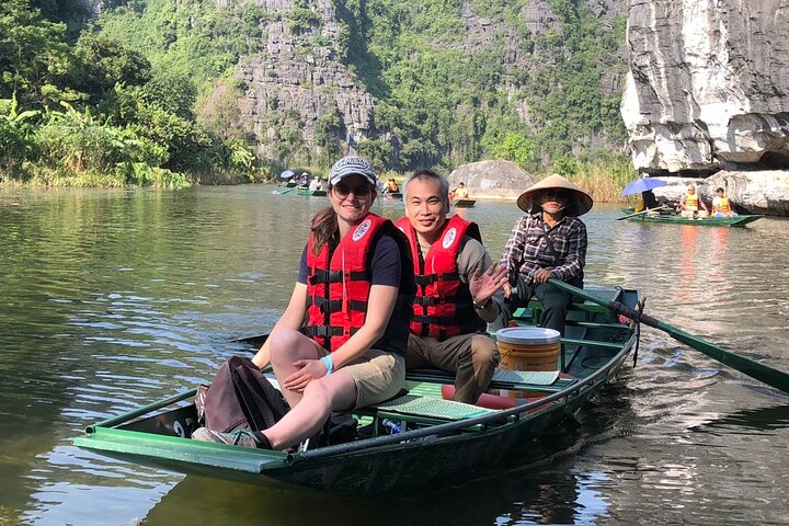 Ninh Binh Small Group of 11 Guided Tour Mua Cave Tam Coc Hoa Lu