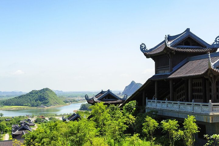 Private Day Tour from Hanoi: Bai Dinh Pagoda & Trang An Grottoes