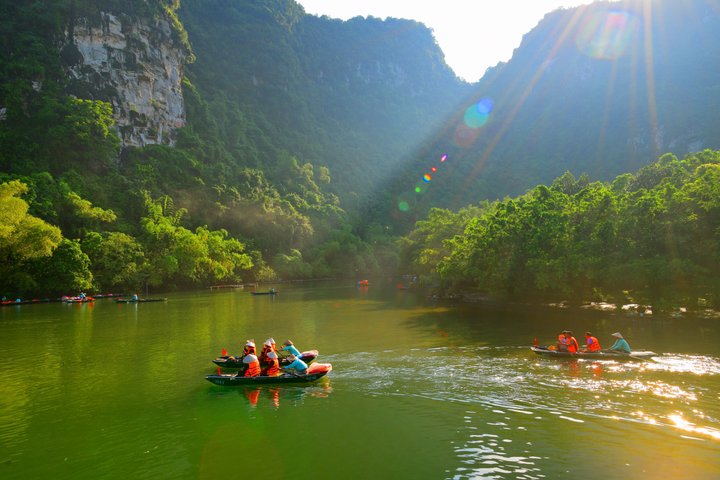 Ninh Binh, Trang An, Bai Dinh Pagoda Private Tour from Hanoi