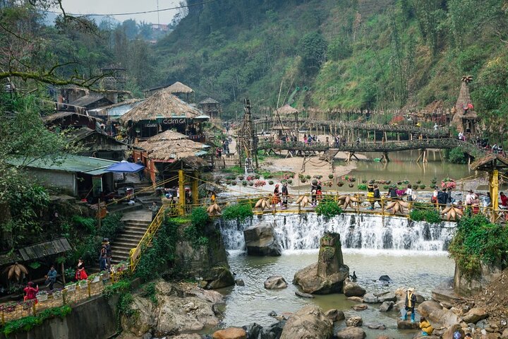 Northern Vietnam at A Glance: Halong Bay & Sapa 5 days