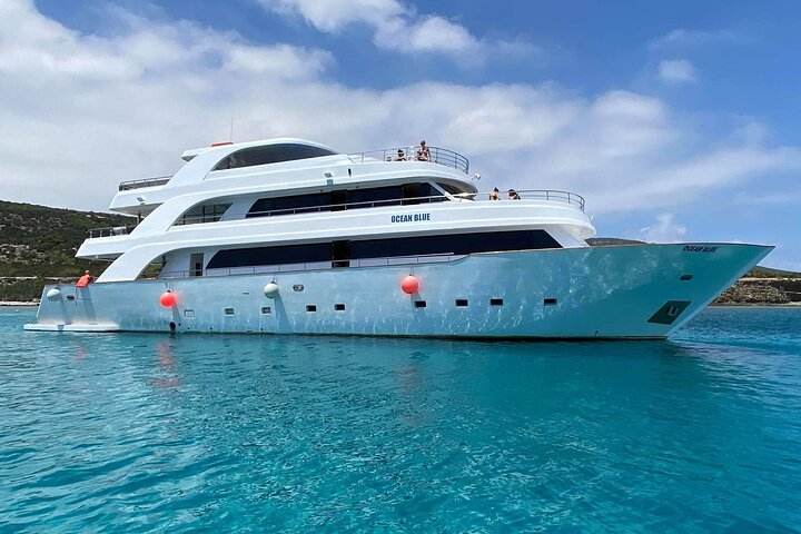 Ocean Blue - Celebrity Morning (Blue Lagoon) Cruise