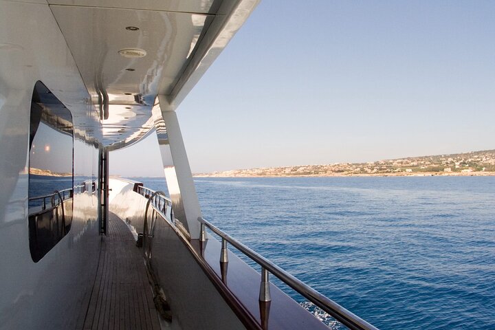Ocean Flyer - VIP Cruise (Adults Only 18+)