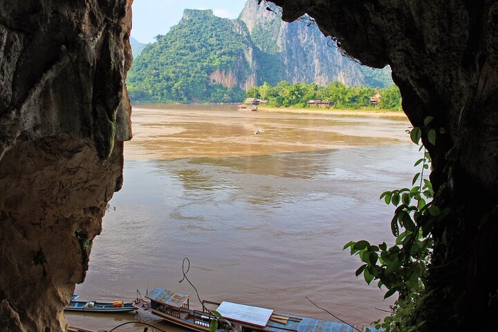 Pak Ou Caves river trip