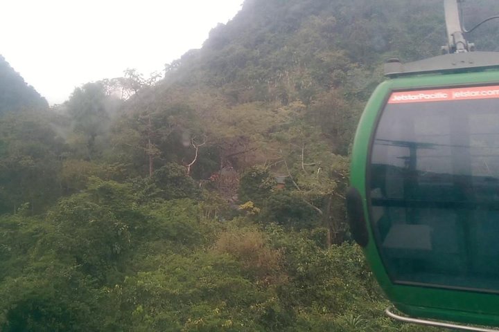 cablecar to Perfume pagoda