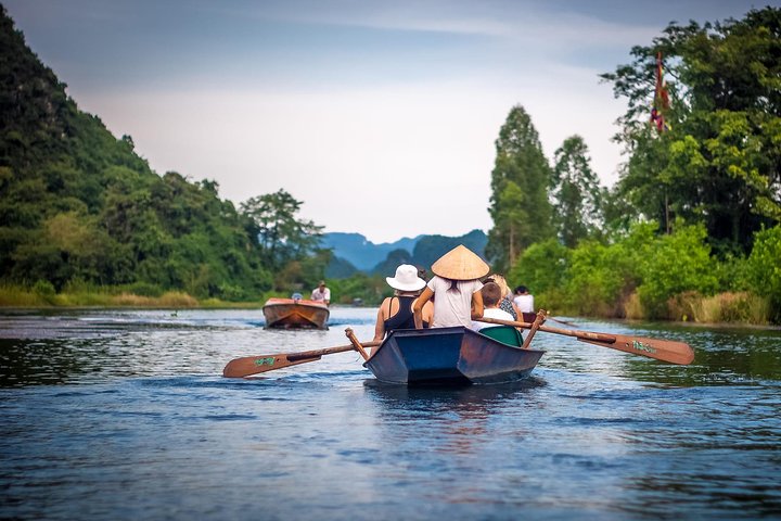 Perfume Pagoda One Day Tour With Lunch From Hanoi