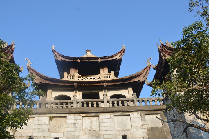 Phat Diem Catheral and Tam Coc Private Day Tour from Hanoi