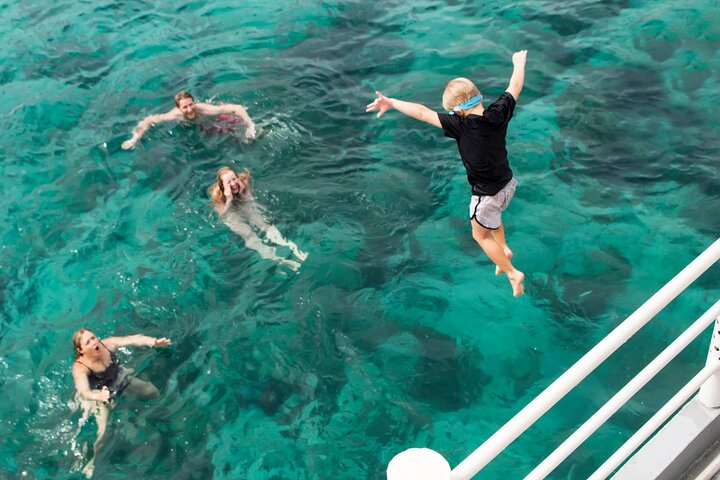 Phu Quoc Snorkeling Trip to Explore Three Islands by Boat