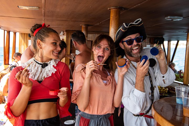 Pirates Cruise - Jolly Roger