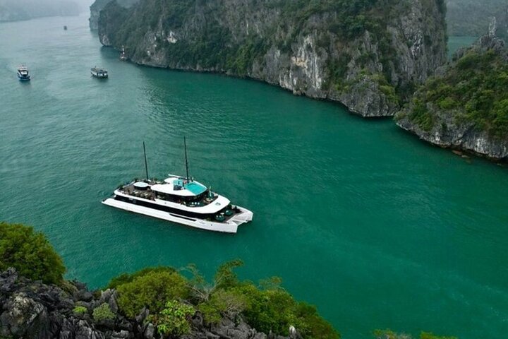 Premium 5 Star Day Cruise Discover the beauty Halong- Lan Ha Bay
