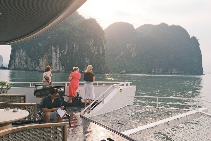 Premium 5 Star Day Cruise Discover the beauty Halong- Lan Ha Bay