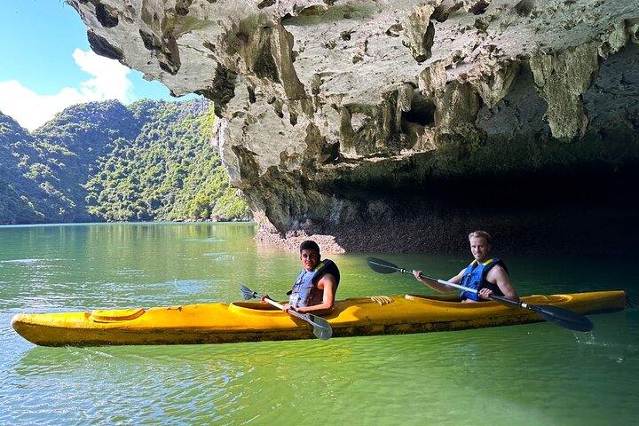 Premium 5 Star Day Cruise Discover the beauty Halong- Lan Ha Bay