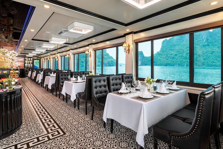 Premium/Luxury Cruises Explore Halong Bay In One Day