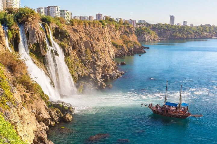 Private Antalya City Tour with Waterfalls, Oldtown and Boat Trip