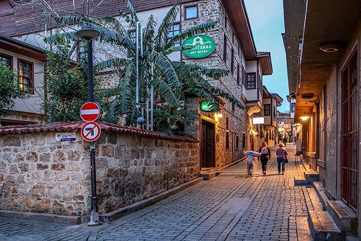 Private Antalya City Tour with Waterfalls, Oldtown and Boat Trip