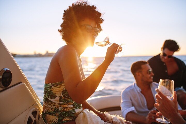 Private Boat Tour In Santos – Full Day With Barbecue and Drinks