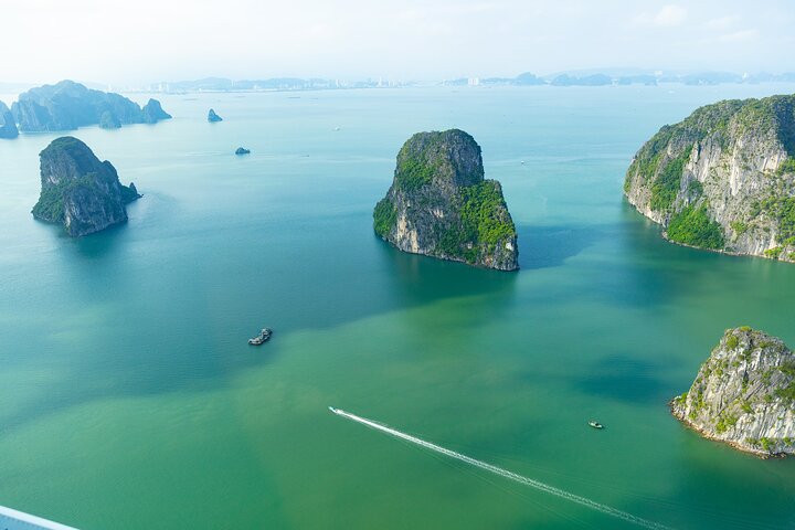 Private Canoe Adventure: Discover the Best of Halong & Lan Ha Bay