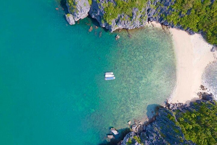 Private Canoe Adventure - Explore Halong, Lan Ha Bay in 4 hours