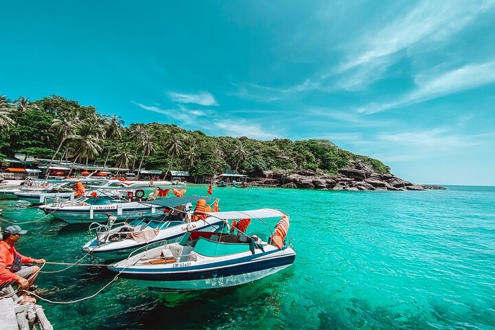 Phu Quoc Four Islands by Canoe and Enjoy Cable Car
