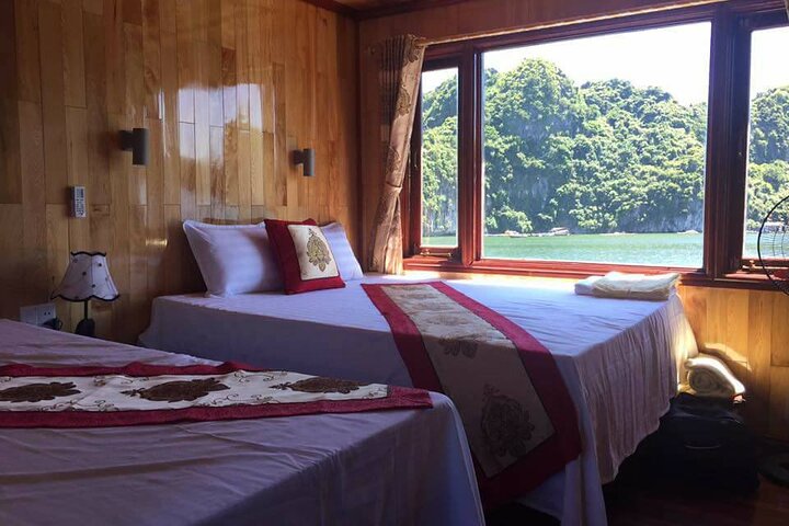 Private Charter Junk in Cat Ba Island & Lan Ha Bay 3days/2nights